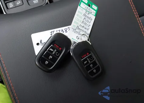 2025 Honda Pilot Trailsport from USA, damaged, VIN 5FNYG1H66SB082138